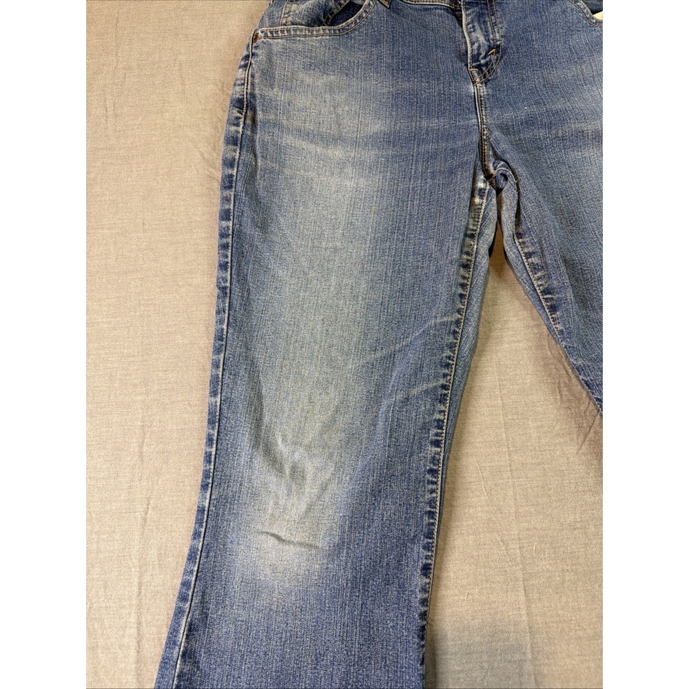 Levi's 515 Nouveau Boot Cut Stretch Jeans Women's Size 6 Short Medium Wash - Picture 3 of 16